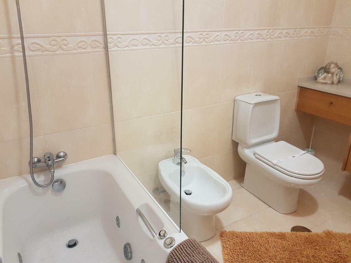 Ulfilanis Vila Fiaes Luaran gambar